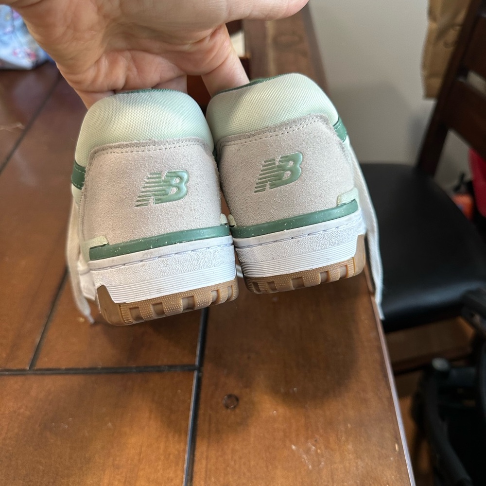 New Balance Men's 550 Green and Beige Sneakers - Picture 4 of 6